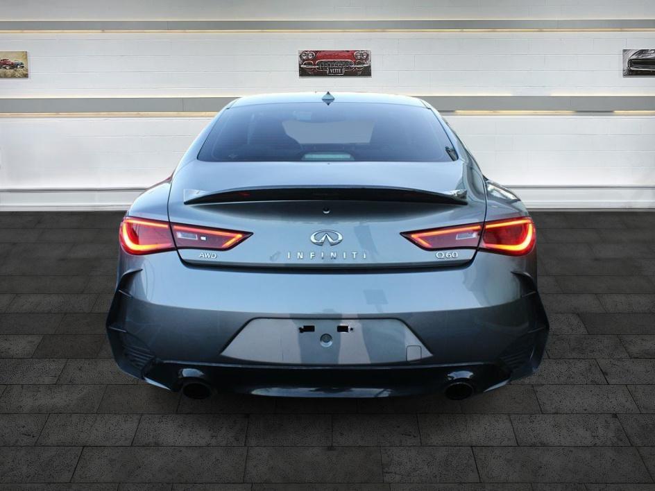 2017 Infiniti Q60 3.0t Premium photo 5