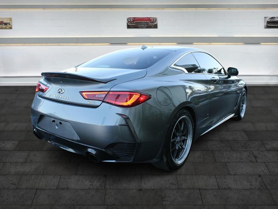 2017 Infiniti Q60 3.0t Premium photo 6
