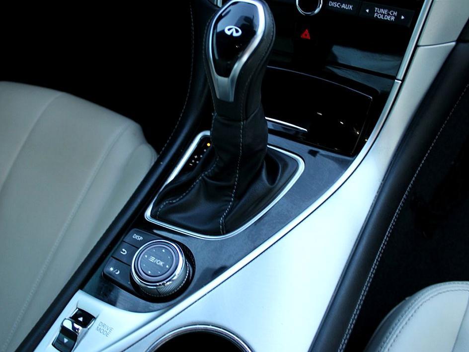 2017 Infiniti Q60 3.0t Premium photo 17