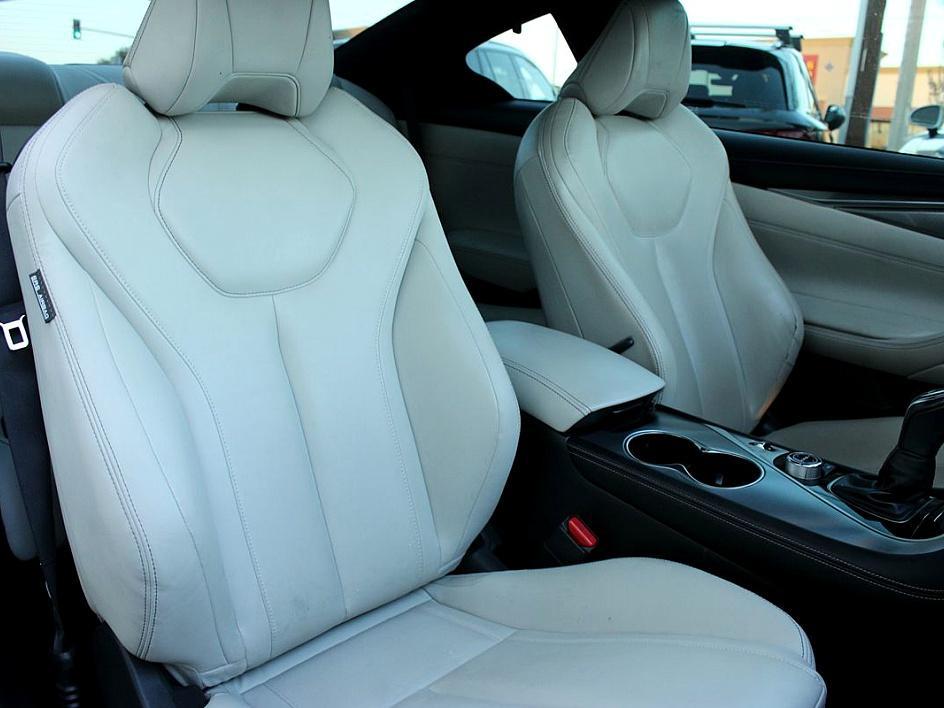2017 Infiniti Q60 3.0t Premium photo 19
