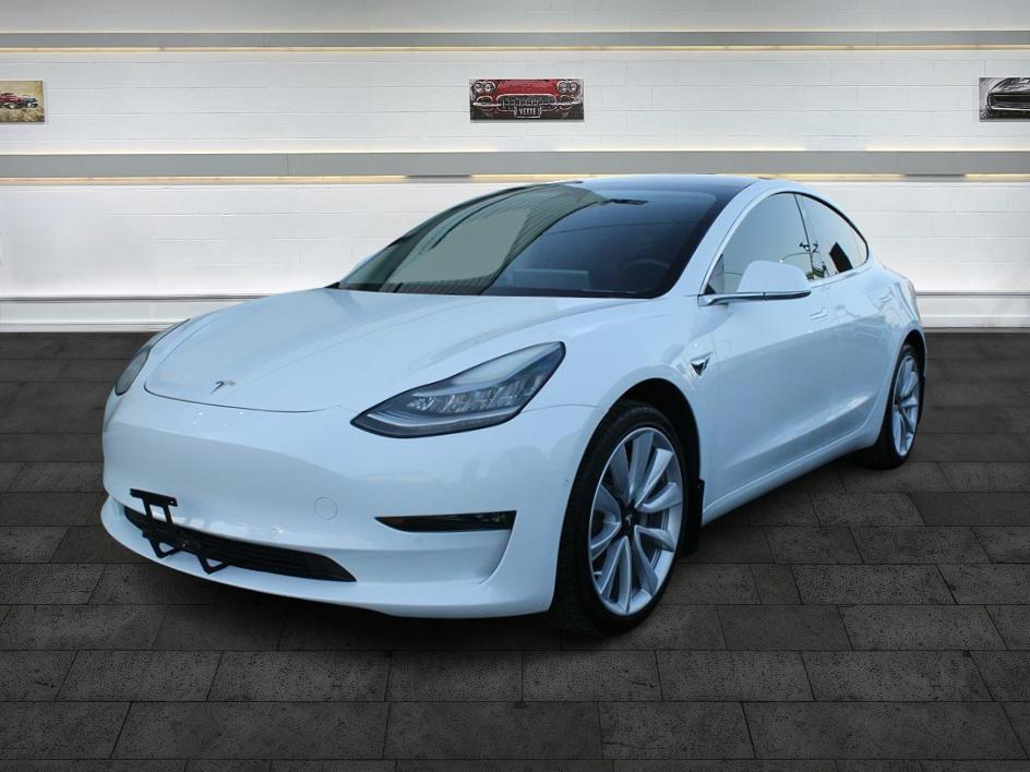 2020 Tesla Model 3 Long Range photo 3