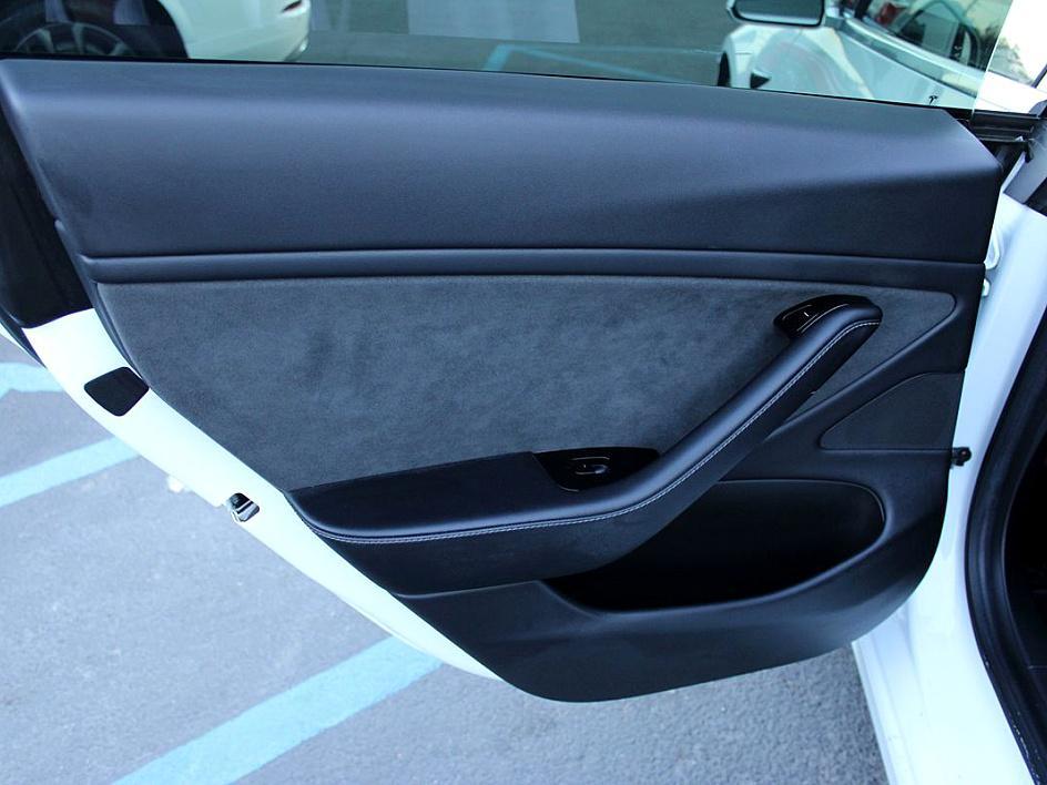 2020 Tesla Model 3 Long Range photo 13