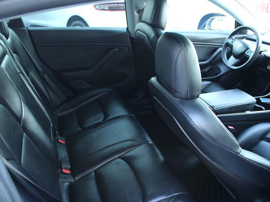 2020 Tesla Model 3 Long Range photo 17
