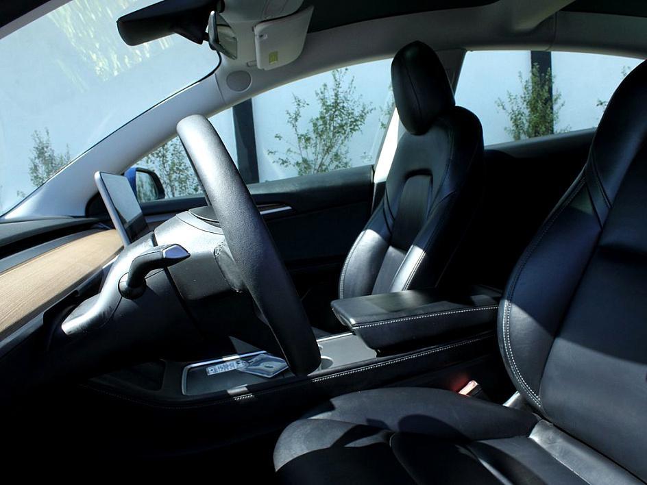 2022 Tesla Model 3 photo 9