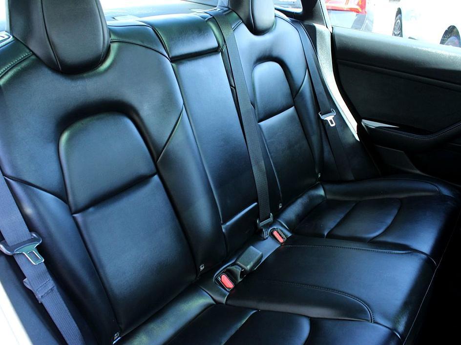 2022 Tesla Model 3 photo 13
