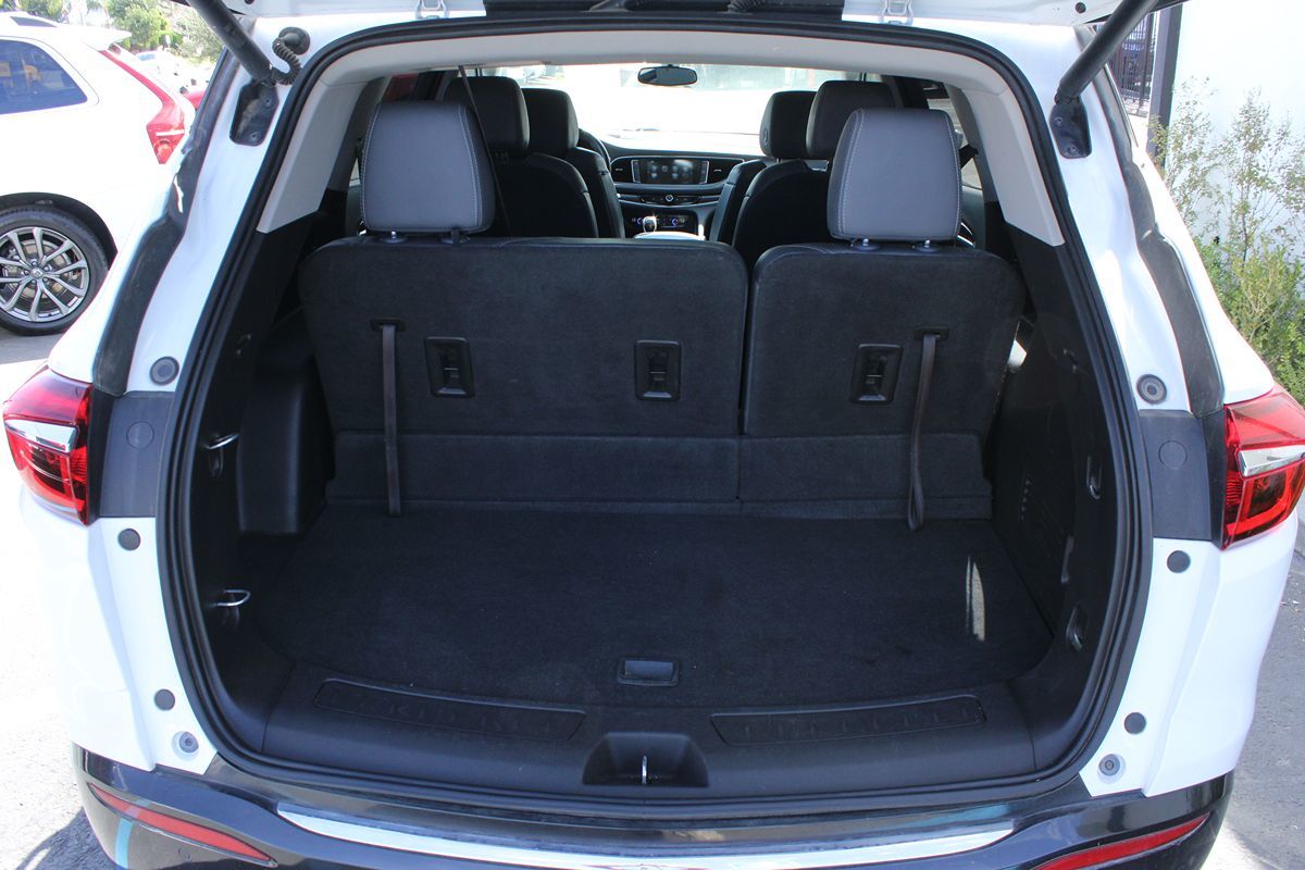 2019 Buick Enclave Essence photo 17