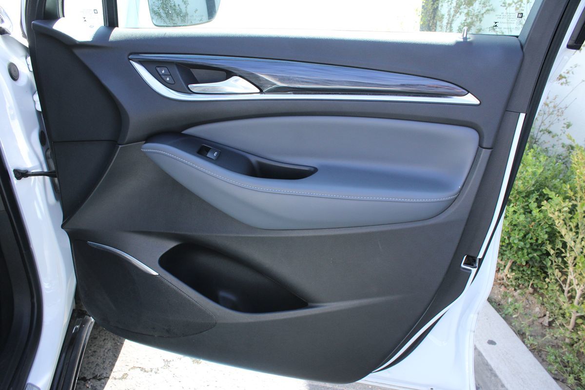 2019 Buick Enclave Essence photo 21