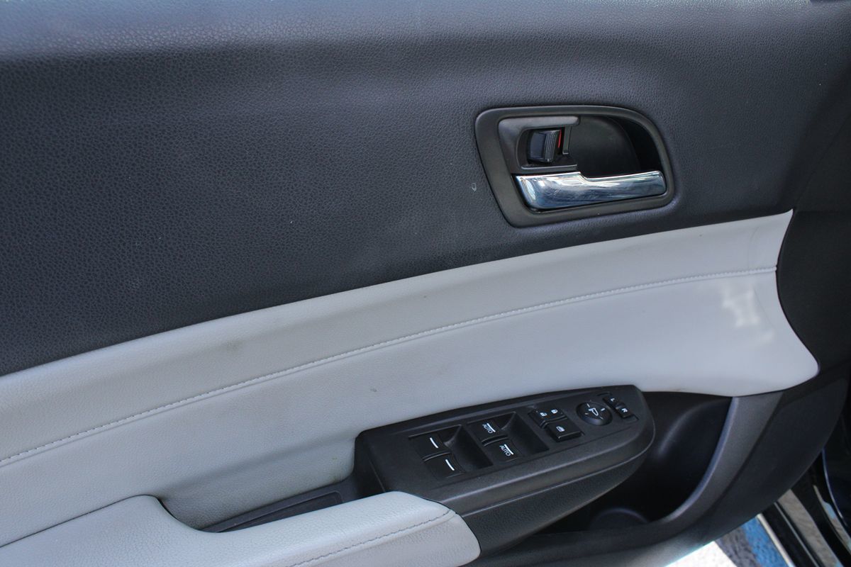 2018 Acura ILX Base Plus photo 7