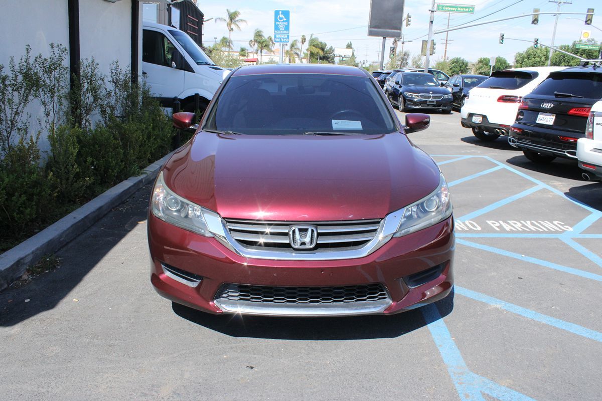 2015 Honda Accord LX photo 2
