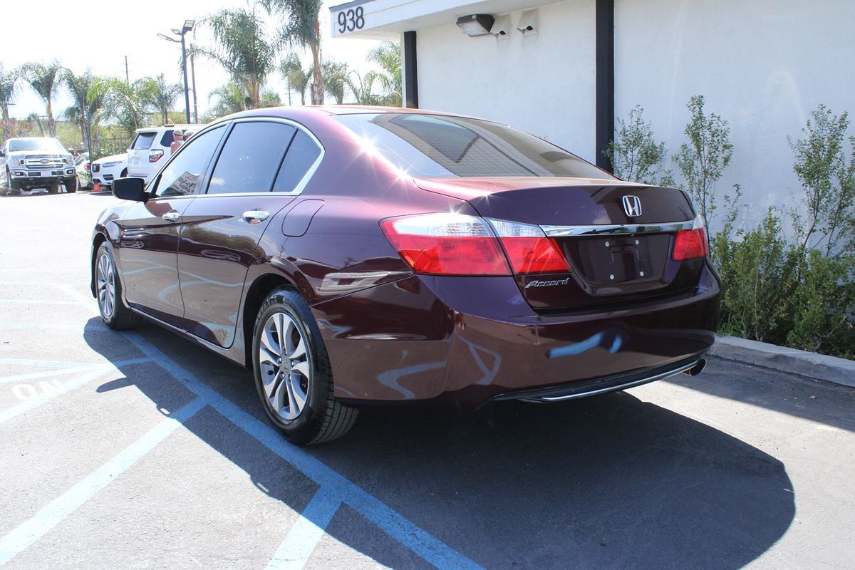 2015 Honda Accord LX photo 4