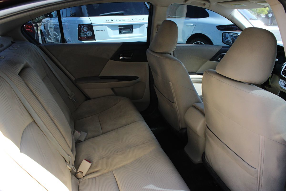 2015 Honda Accord LX photo 12