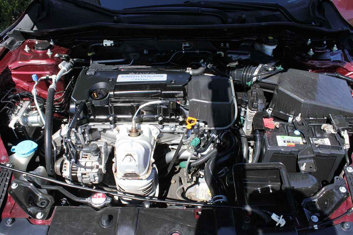 2015 Honda Accord LX photo 15