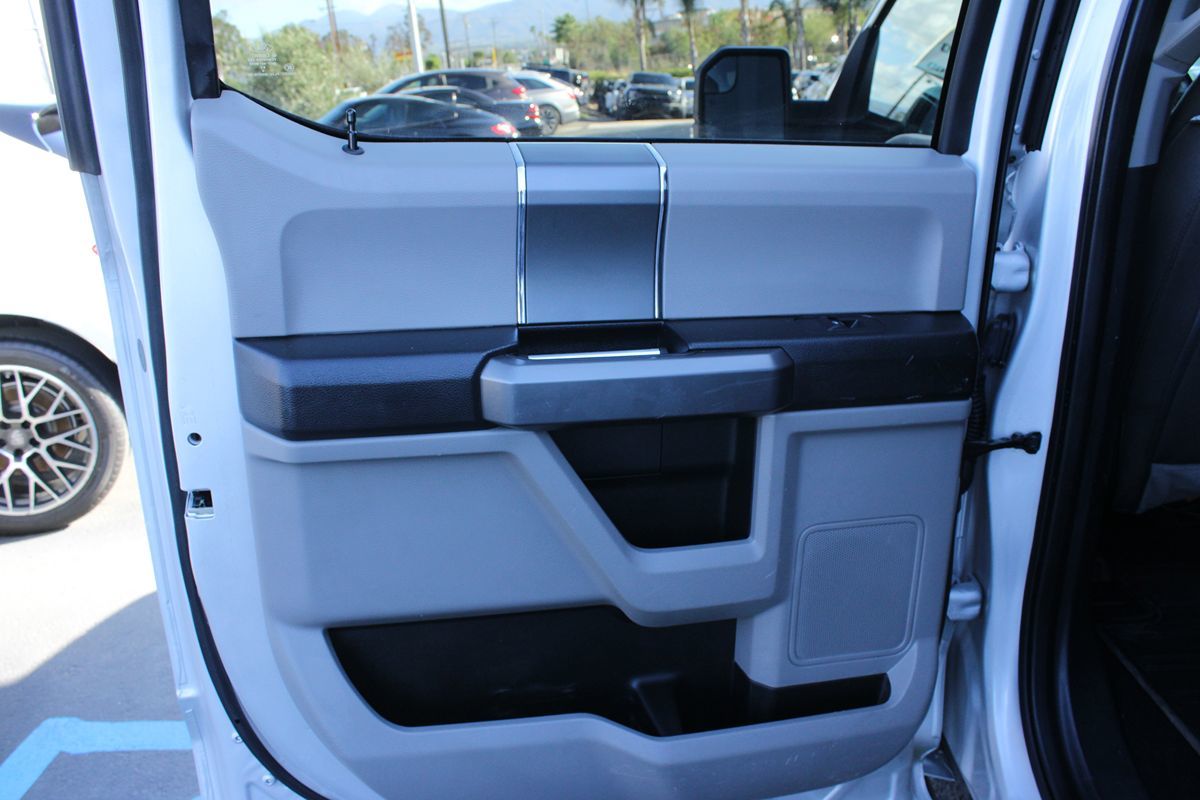 2019 Ford F-150 XLT photo 14
