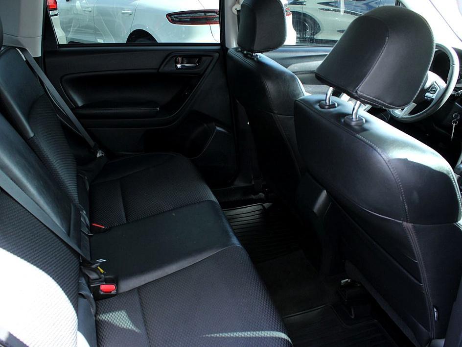 2018 Subaru Forester XT Premium - Photo 16