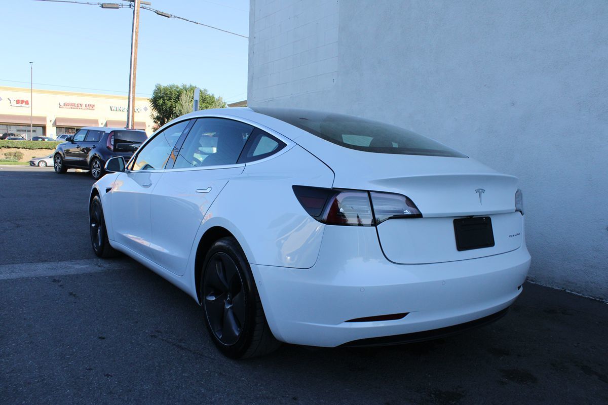 2020 Tesla Model 3 Long Range photo 4