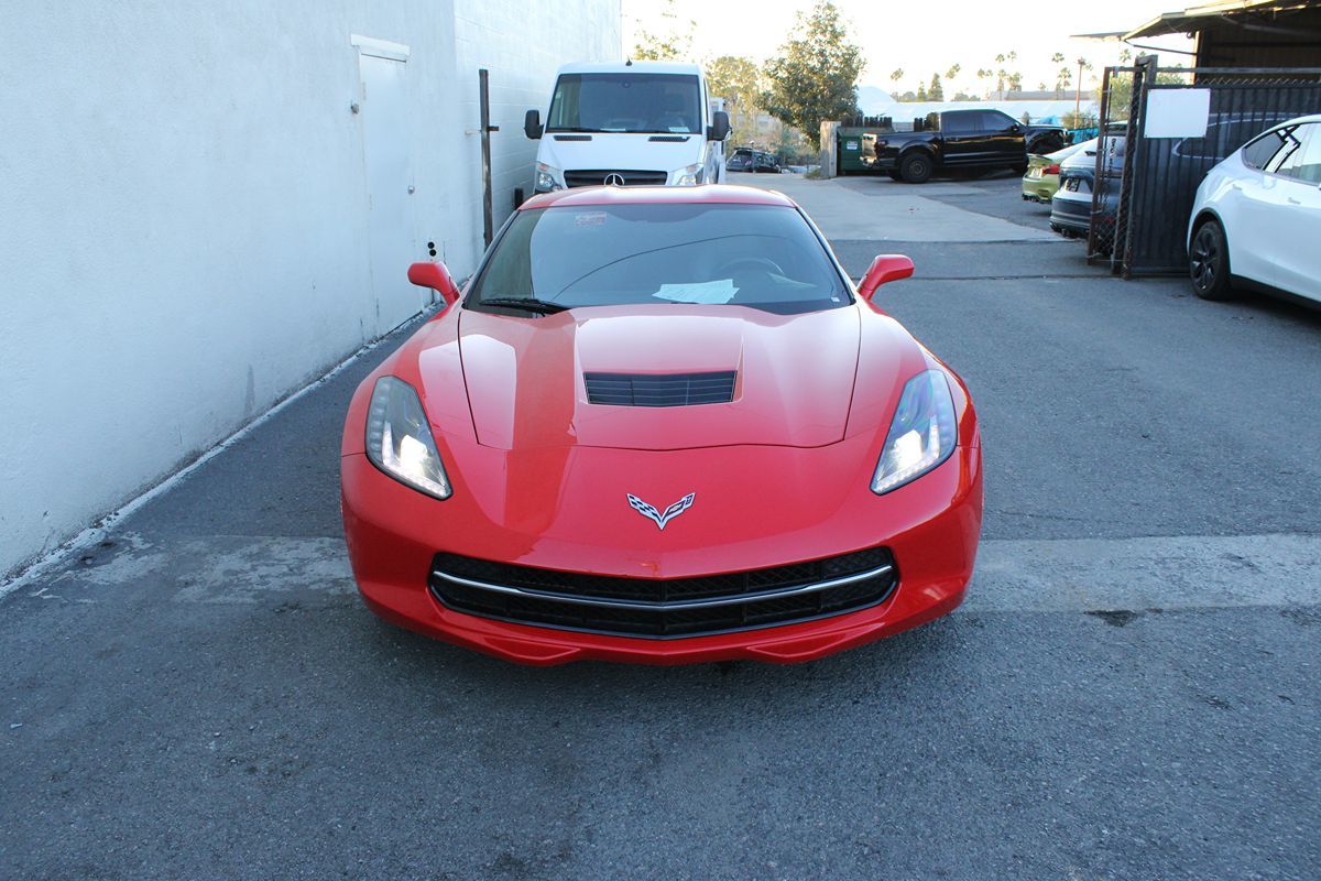 2016 Chevrolet Corvette 1LT photo 3