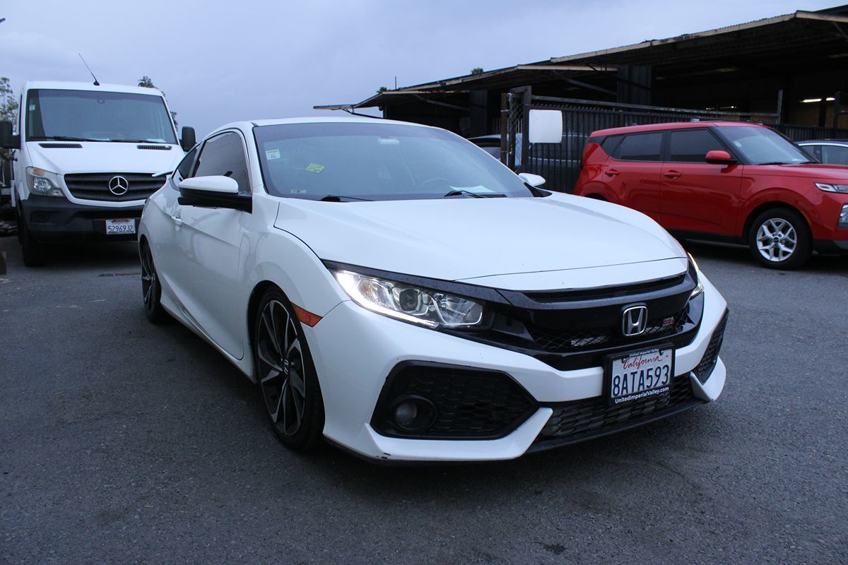 2017 Honda Civic Si photo 2