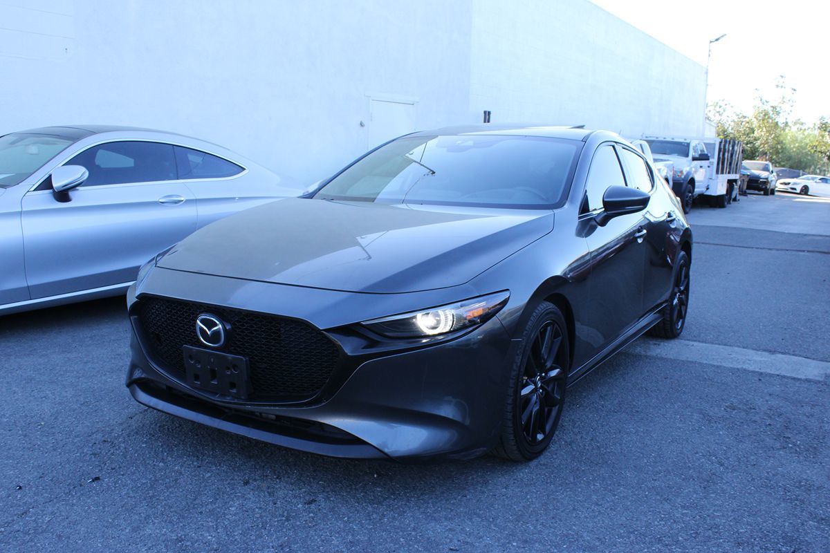 2019 Mazda Mazda3 Hatchback Premium photo 4