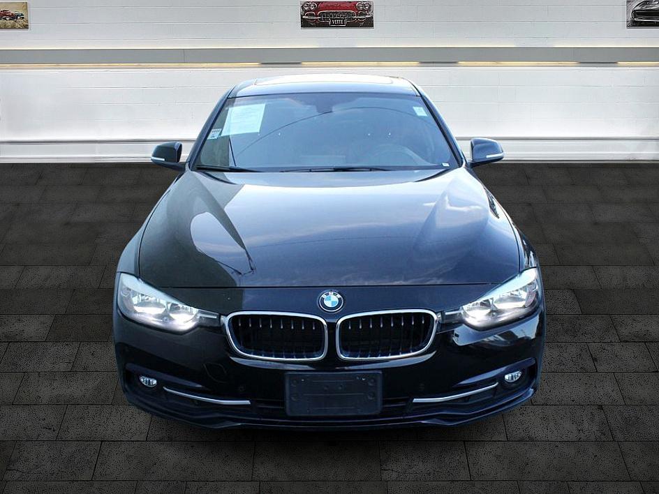 2017 BMW 3 Series 330i - Photo 2