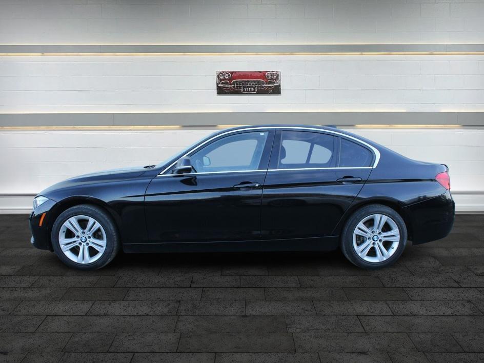 2017 BMW 3 Series 330i - Photo 4