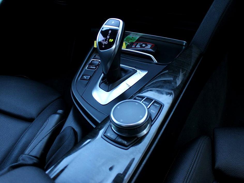 2017 BMW 3 Series 330i - Photo 12