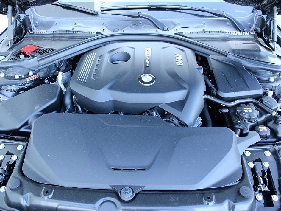 2017 BMW 3 Series 330i - Photo 15