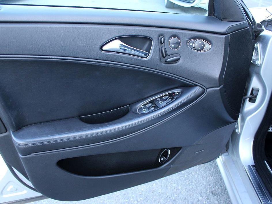 2007 Mercedes-Benz CLS-Class CLS63 AMG - Photo 8