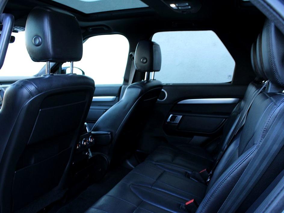 2020 Land Rover Discovery Landmark Edition - Photo 14
