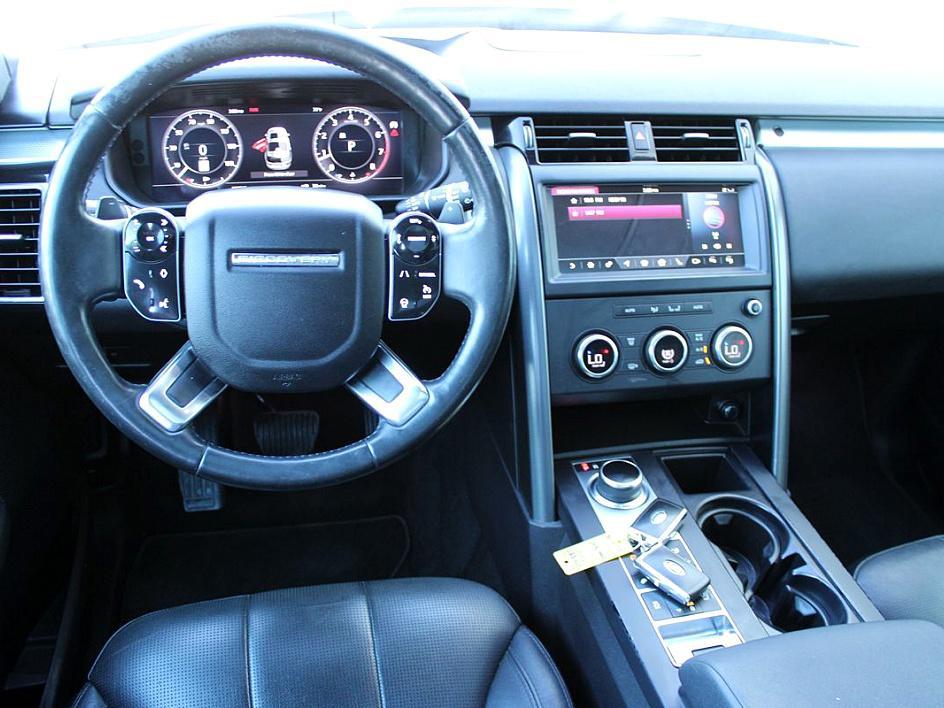 2020 Land Rover Discovery Landmark Edition - Photo 15