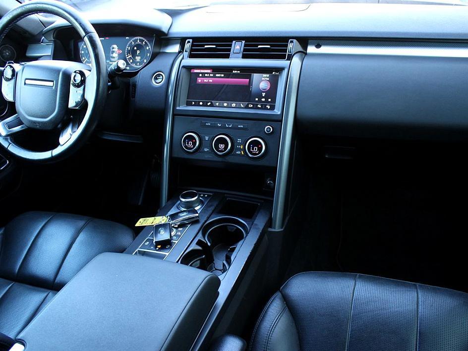 2020 Land Rover Discovery Landmark Edition - Photo 20