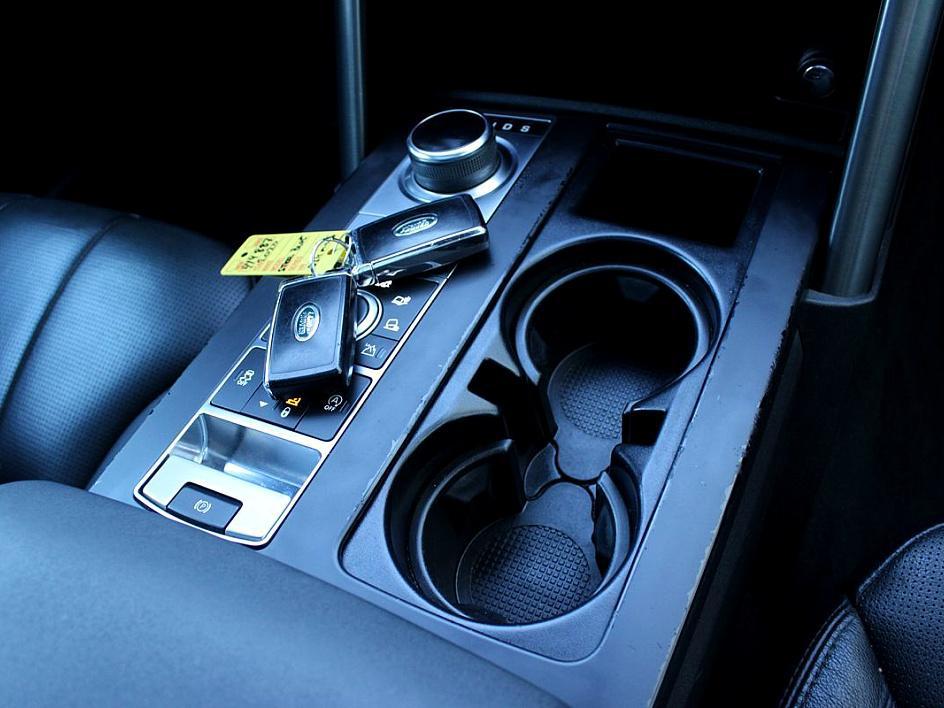 2020 Land Rover Discovery Landmark Edition - Photo 25