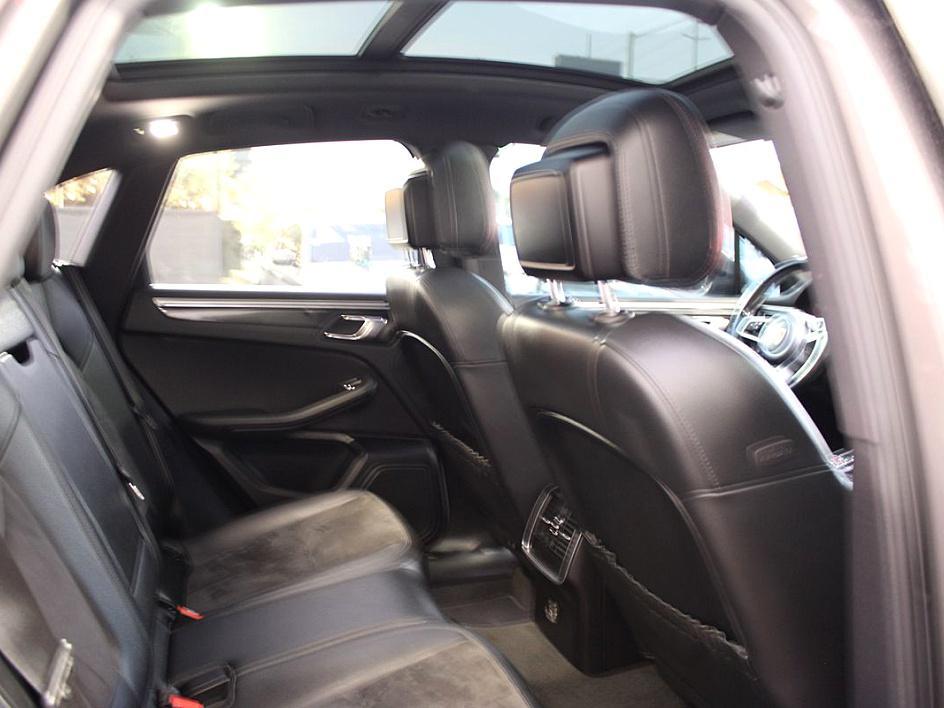 2018 Porsche Macan Base - Photo 14