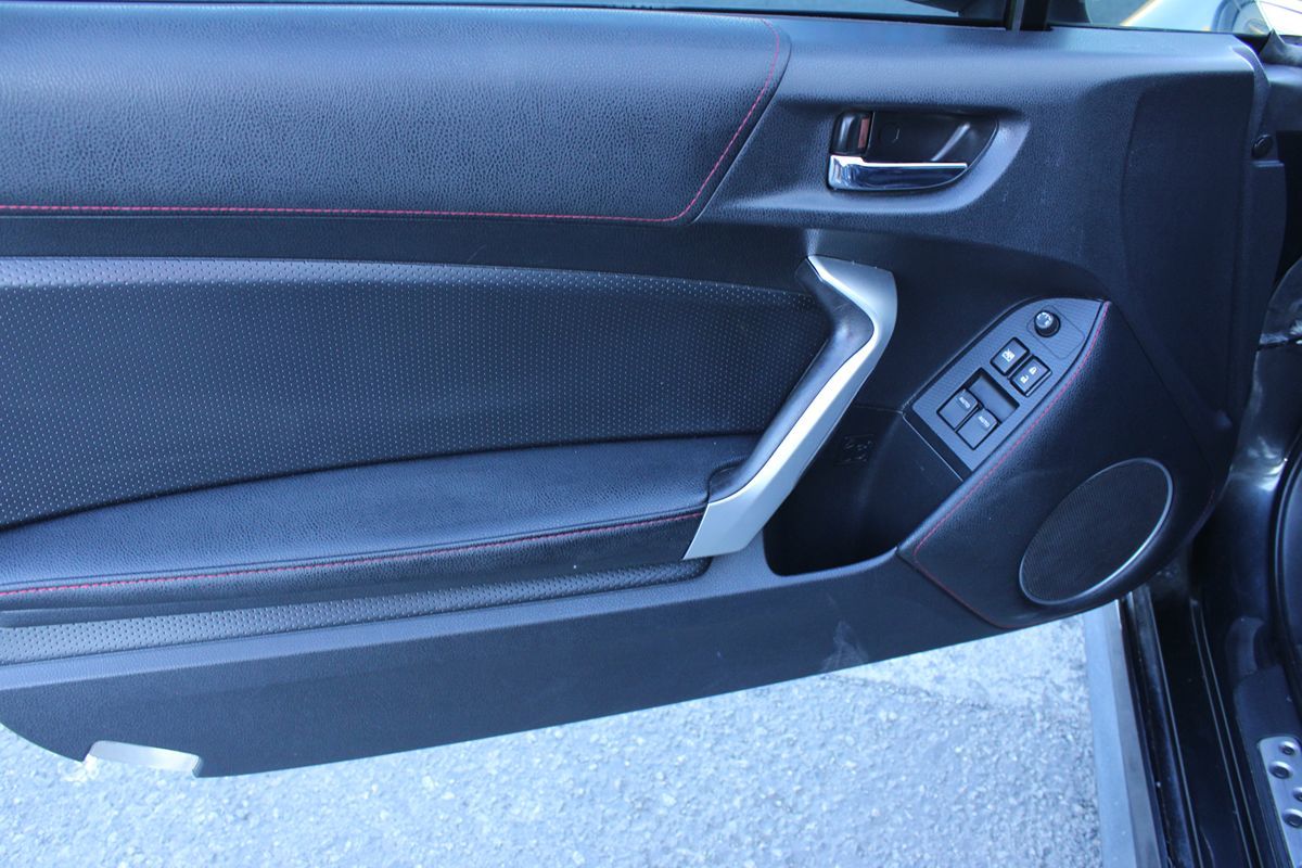 2016 Subaru BRZ Limited - Photo 9