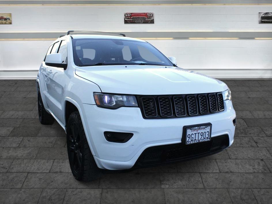 2018 Jeep Grand Cherokee Altitude 4WD's photo