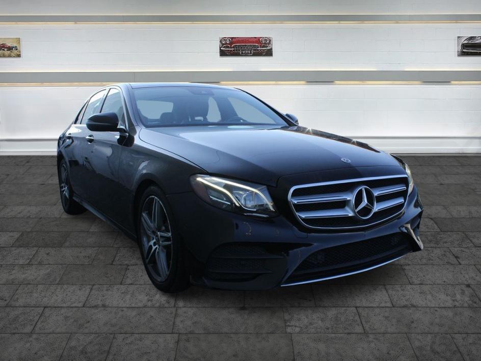 2018 Mercedes-Benz E-Class E300's photo