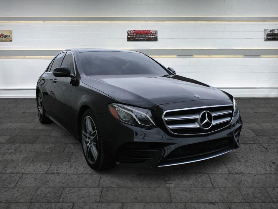 2018 Mercedes-Benz E-Class E300's photo