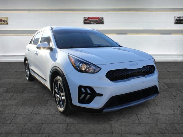 Snow White Pearl 2022 Kia Niro LXS FWD SUV / Crossover Front-Wheel Drive Automatic