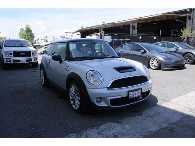 White Silver Metallic 2011 MINI Cooper John Cooper Works Hatchback Hatchback Front-Wheel Drive Manual