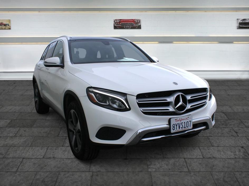 2019 Mercedes-Benz GLC GLC300's photo