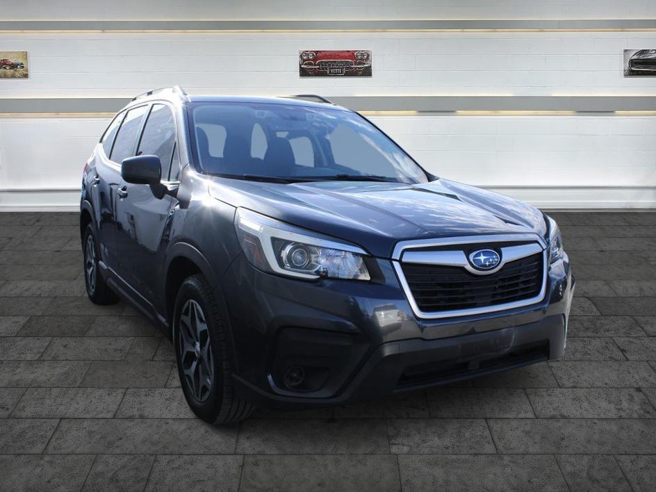 2019 Subaru Forester Premium's photo