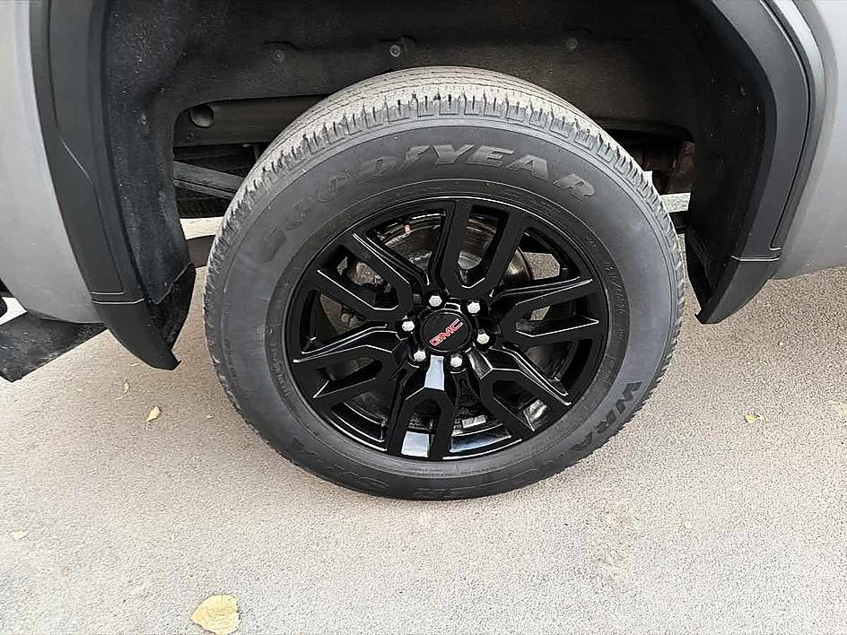GMC Sierra photo 8