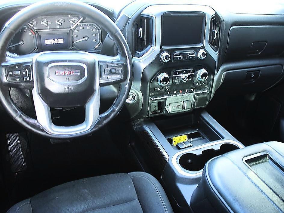 GMC Sierra photo 14