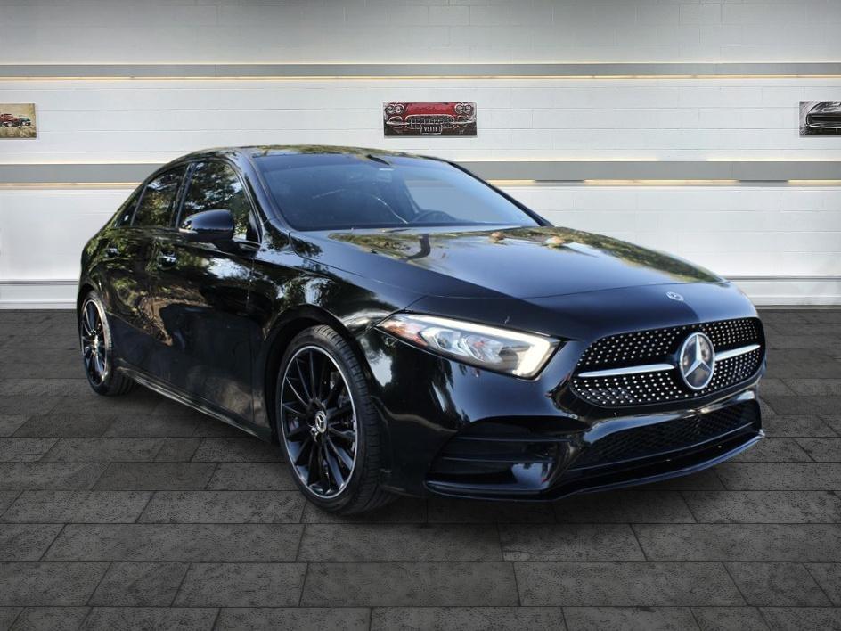 2019 Mercedes-Benz A-Class A220's photo