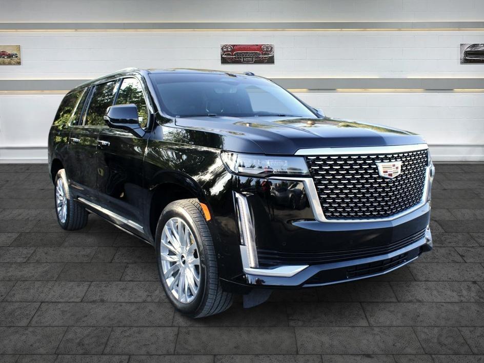 2021 Cadillac Escalade ESV Premium Luxury's photo