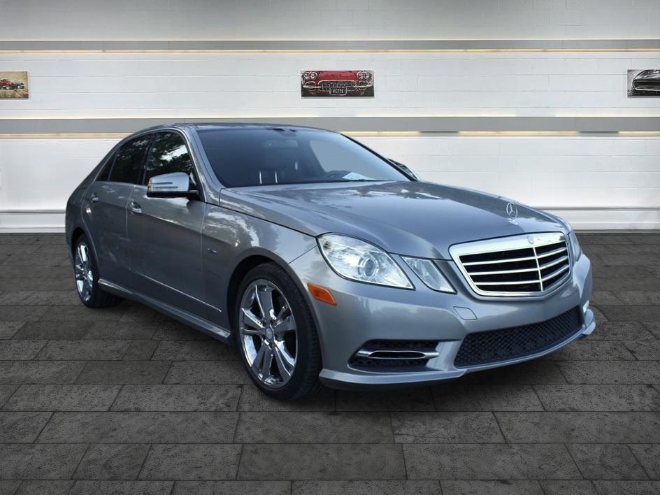 2012 Mercedes-Benz E-Class E350 Luxury's photo
