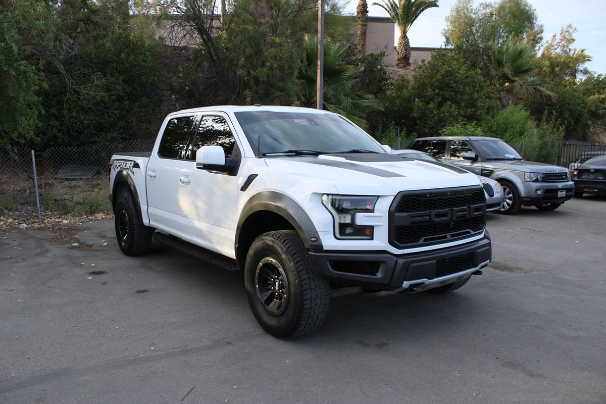 2017 Ford F-150 Raptor 4x4 SuperCrew 5-1/2 Box's photo