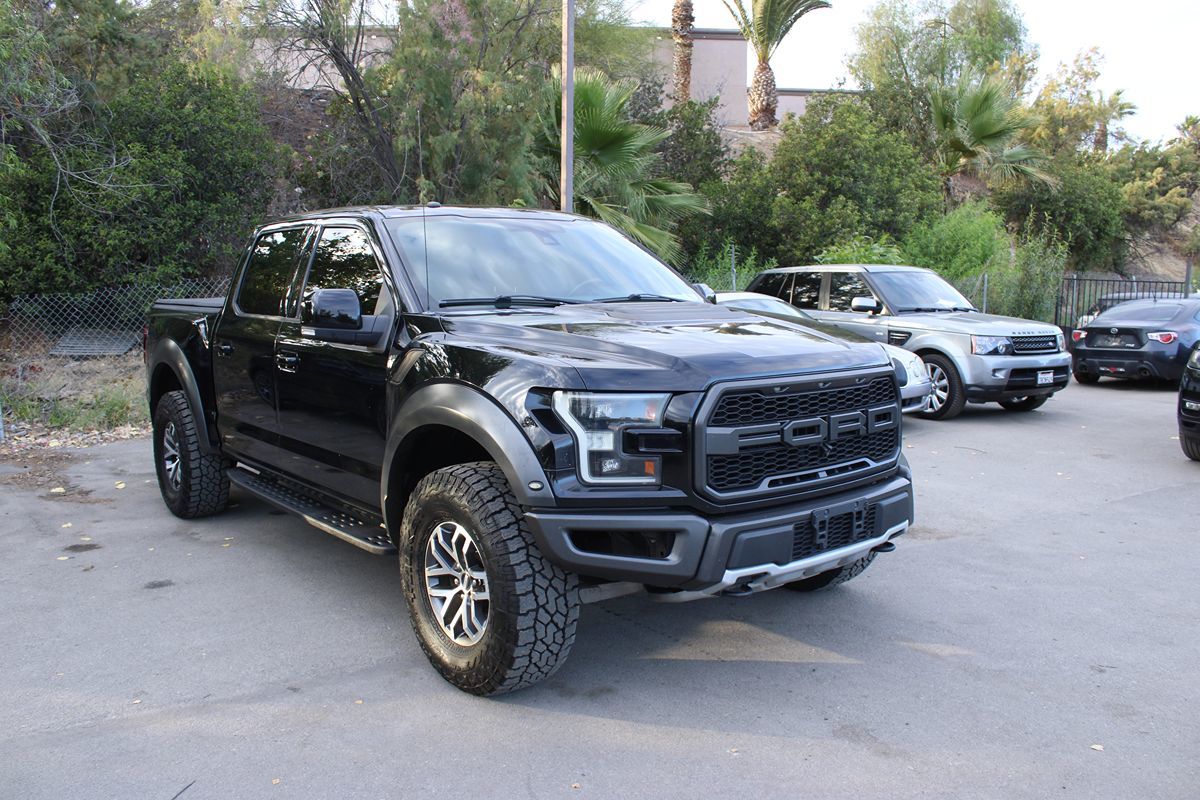 2017 Ford F-150 Raptor 4x4 SuperCrew 5-1/2 Box's photo
