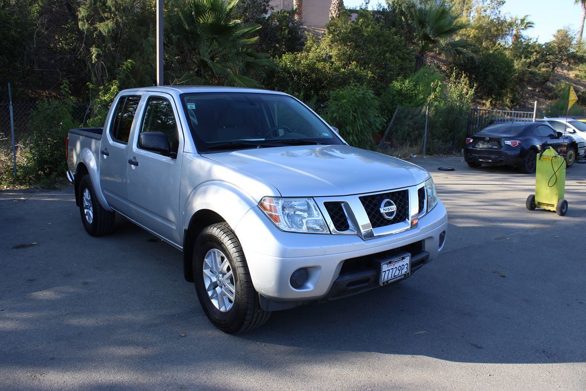 2019 Nissan Frontier 4.0 SV Crew Cab 4X4 AT SWB's photo