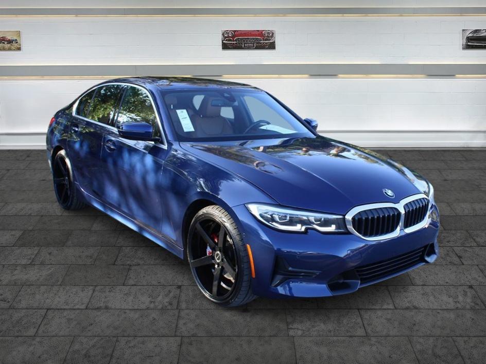 2019 BMW 3 Series 330i Sedan's photo