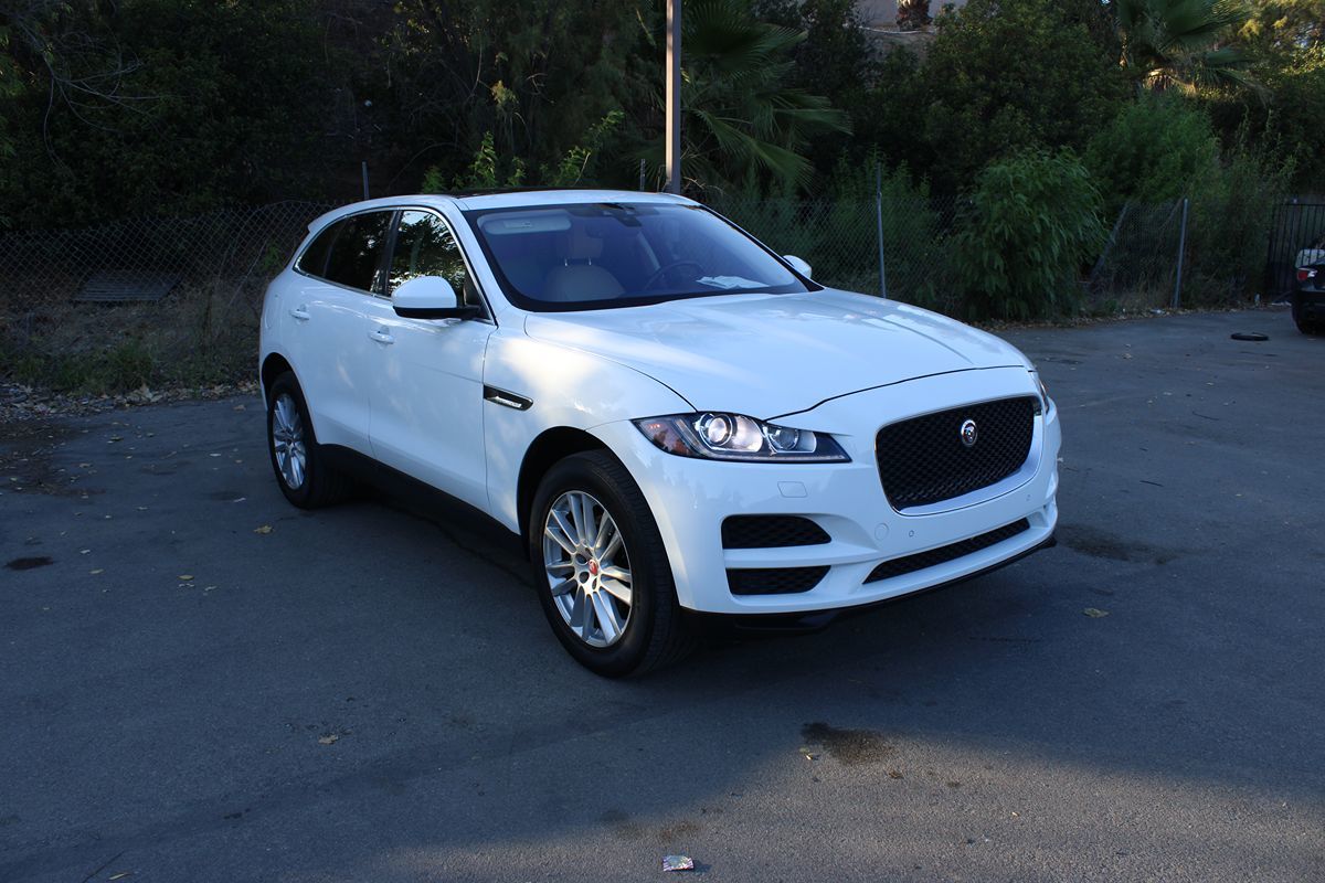 2020 Jaguar F-PACE 25t Prestige AWD's photo